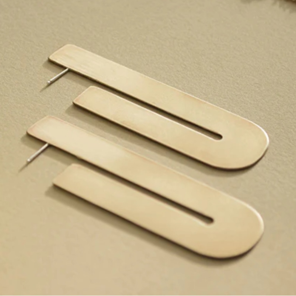 Anthropologie J hoop